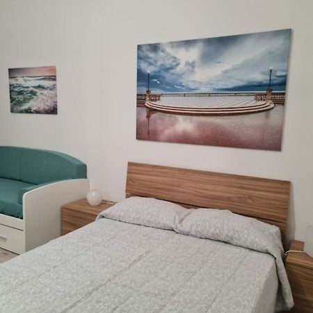 Casagrande - Guest House Ливорно Экстерьер фото