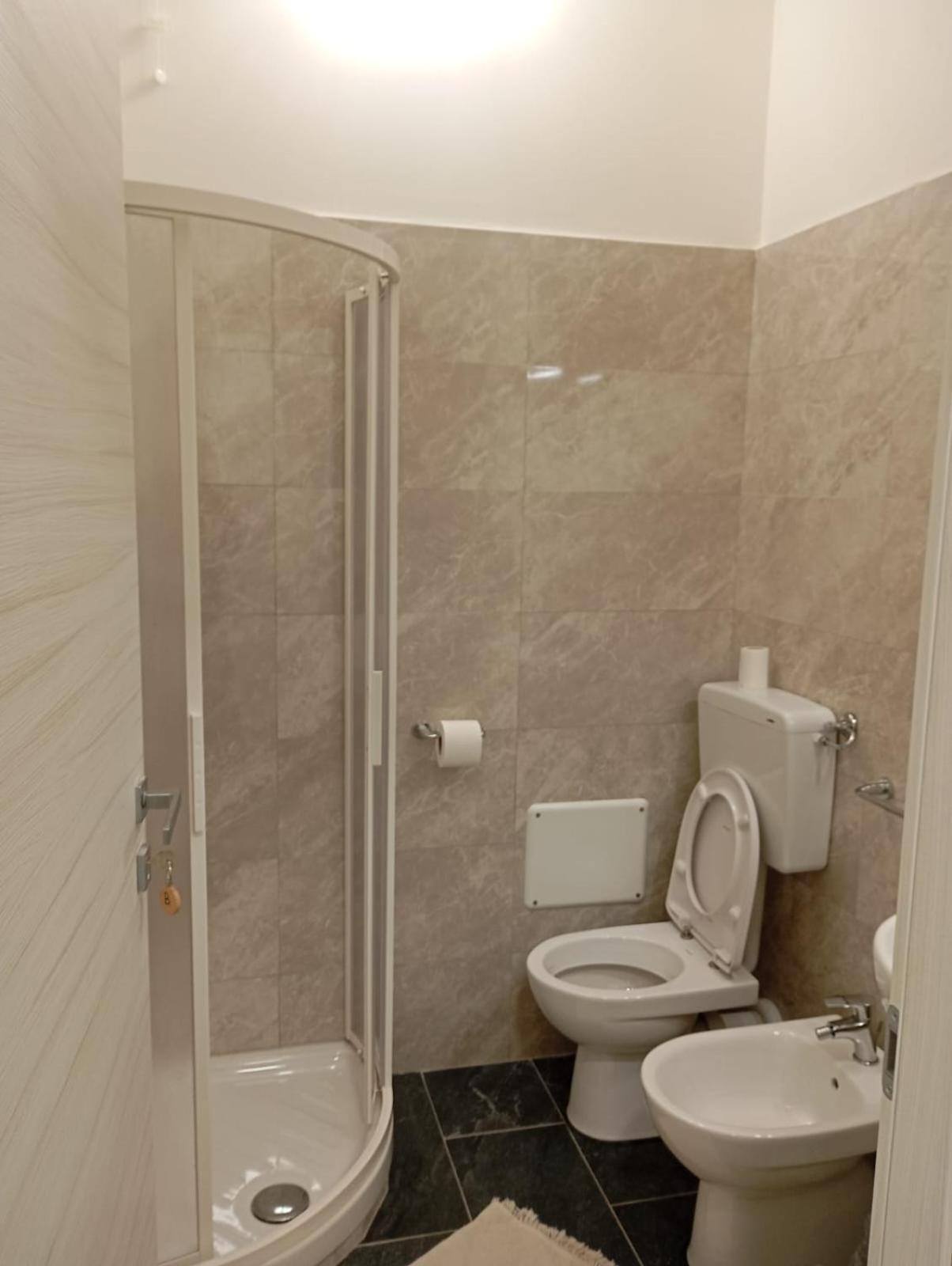 Casagrande - Guest House Ливорно Экстерьер фото